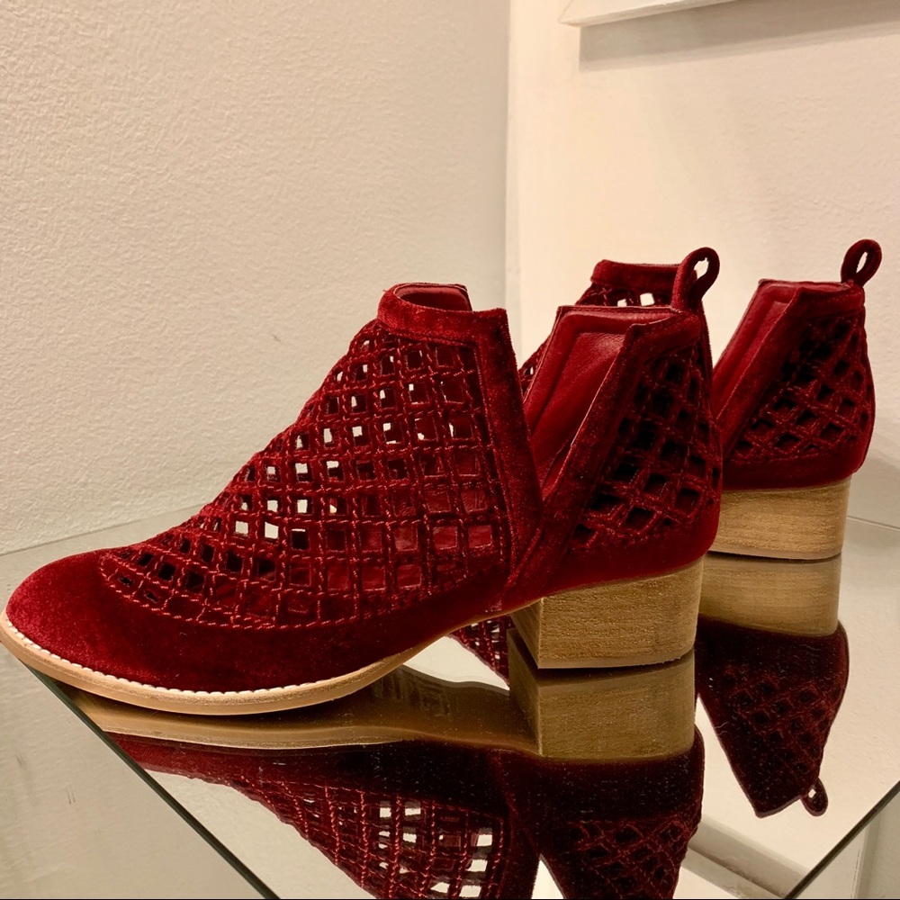 Jeffrey Campbell Taggart Booties